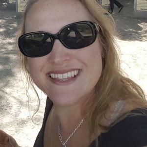 Meet your Posher, Sorina